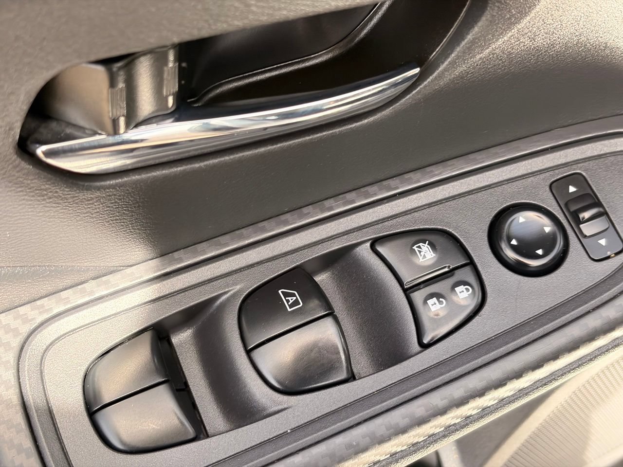 Certified 2025 Nissan Versa SV w/ Trunk Package FWD image 22