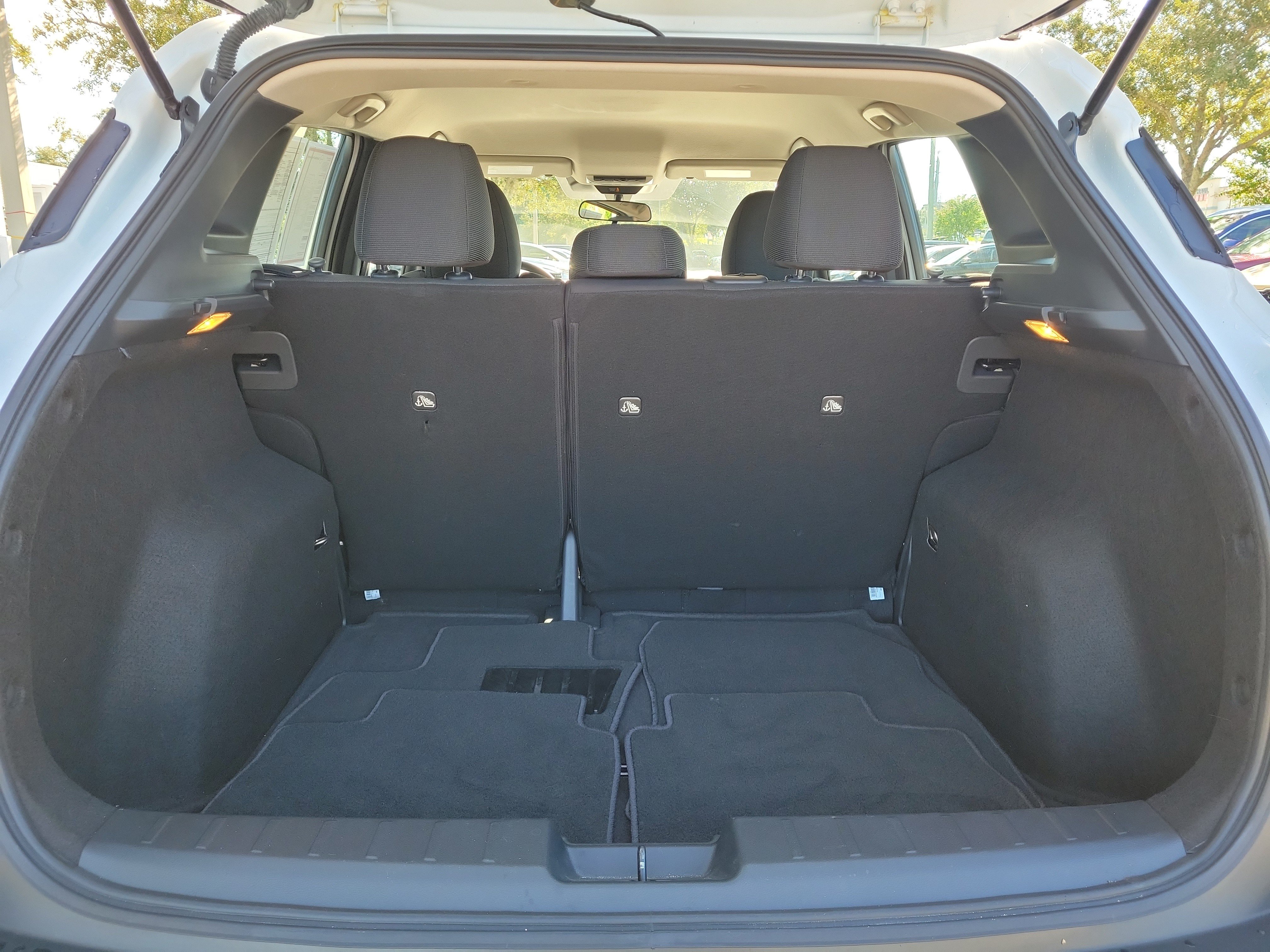 Certified 2025 Nissan Kicks S FWD image 12