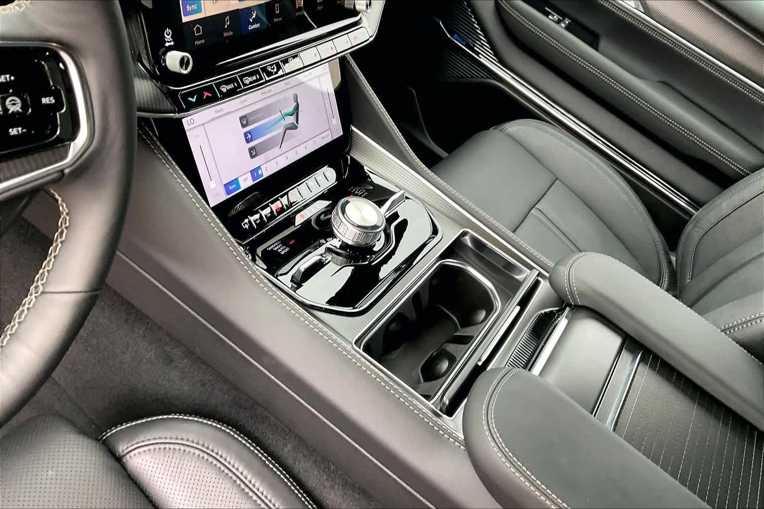 New 2026 Jeep Grand Wagoneer Summit image 7