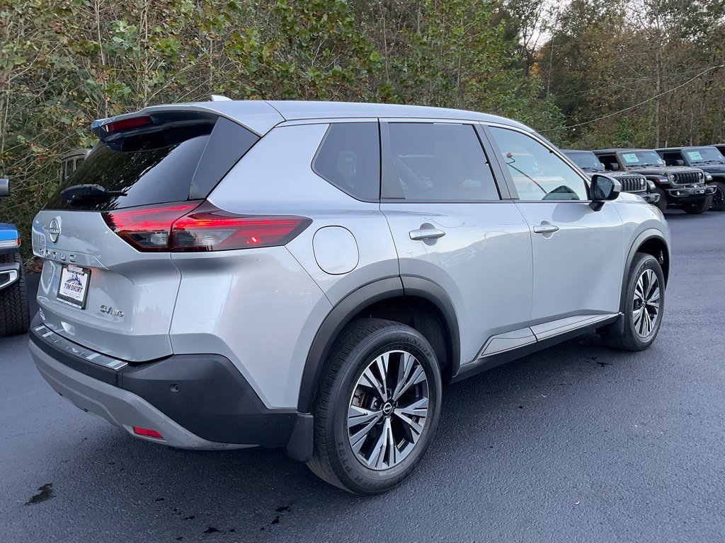 Used 2023 Nissan Rogue SV AWD/4WD image 6
