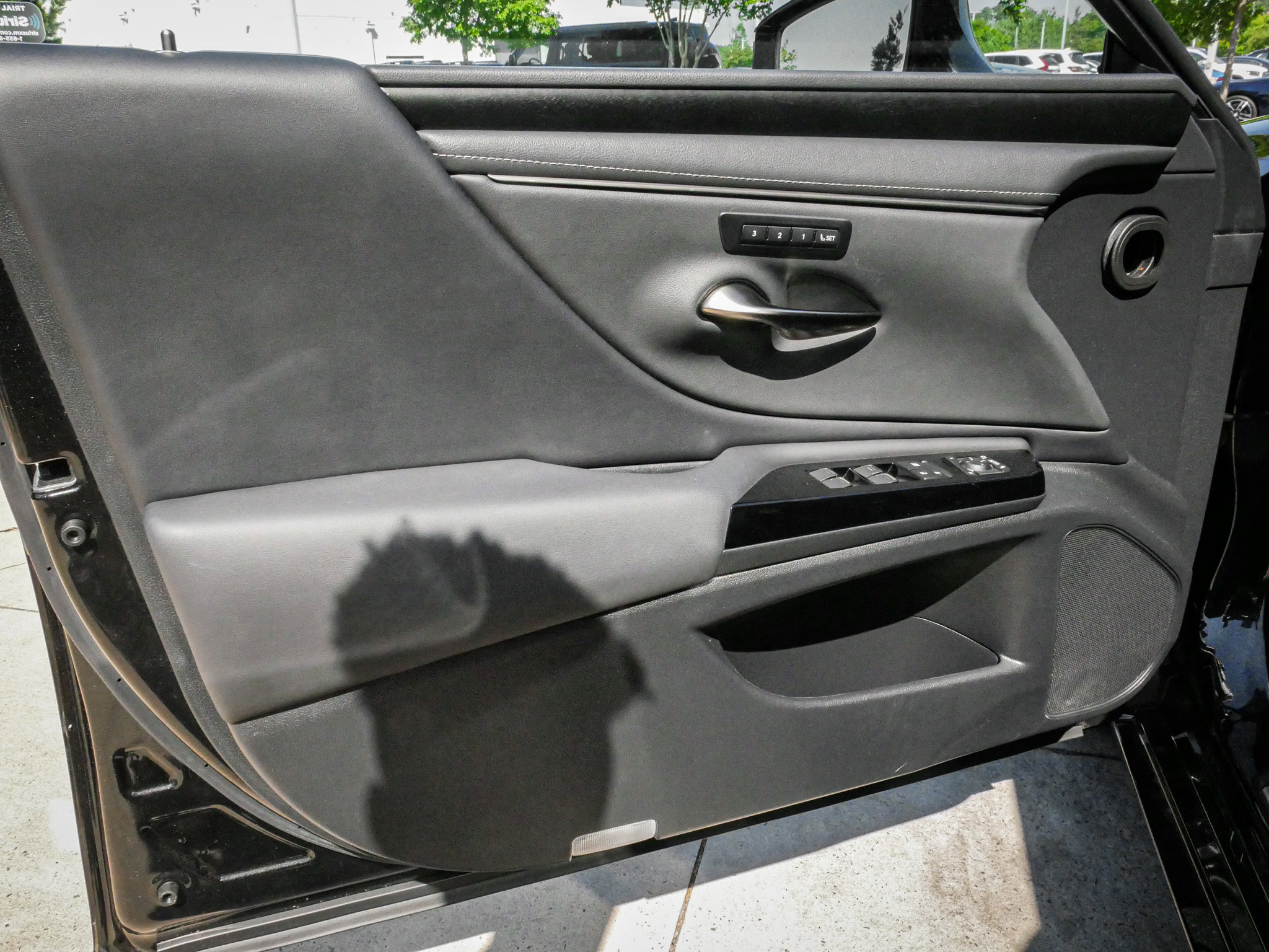 Used 2023 Lexus ES 350 w/ Premium Package FWD image 14