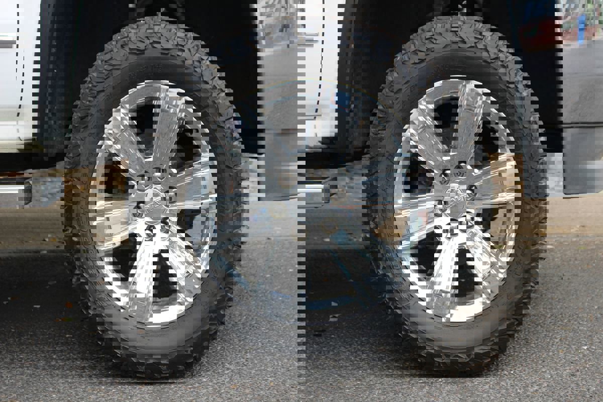 Used 2017 GMC Sierra 1500 SLT image 45