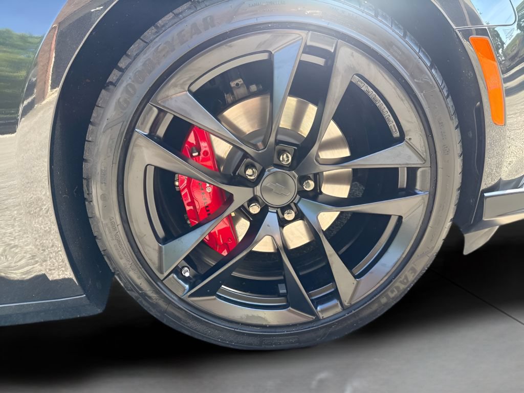 Used 2024 Chevrolet Camaro SS RWD image 2