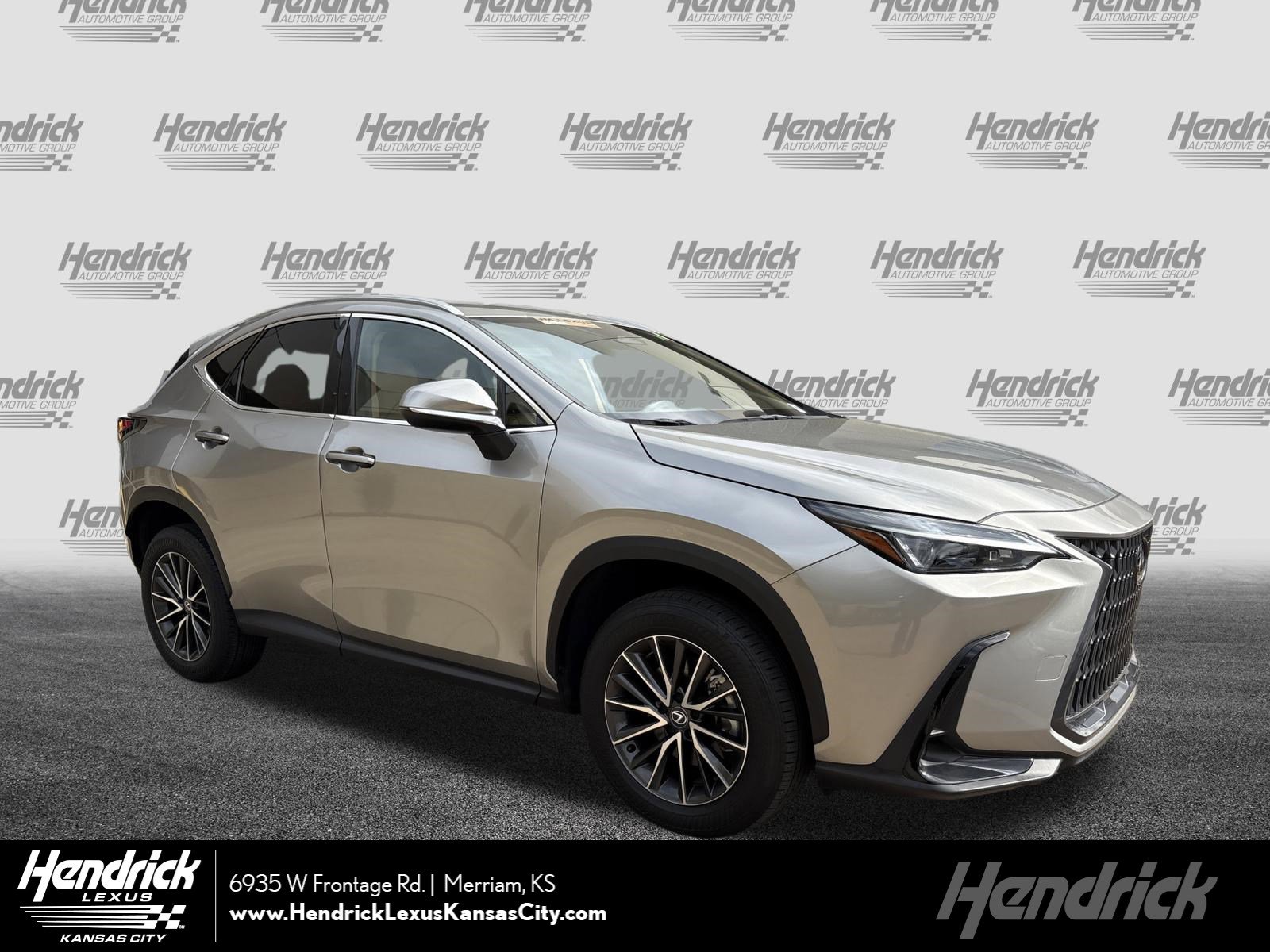 Used 2024 Lexus NX 250 FWD w/ Towing Package (2000 Lbs)