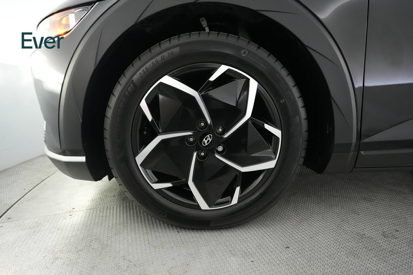 Used 2024 Hyundai Ioniq 5 SEL RWD image 19