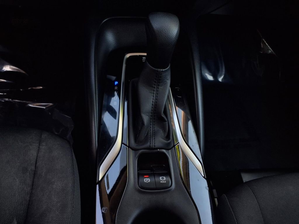 Used 2020 Toyota Corolla LE w/ Carpet Mat Package (TMS) image 10