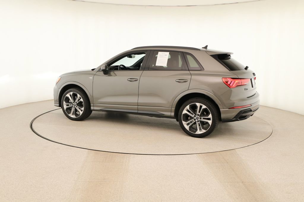 Used 2021 Audi Q3 2.0T Premium w/ Convenience Package image 3