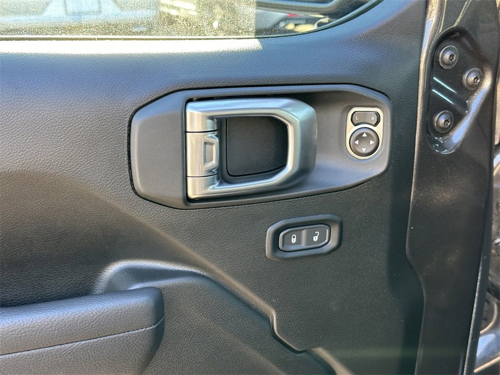 New 2023 Jeep Gladiator Sport image 14