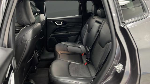 Used 2022 Jeep Compass Altitude w/ Sun and Sound Group AWD/4WD image 23