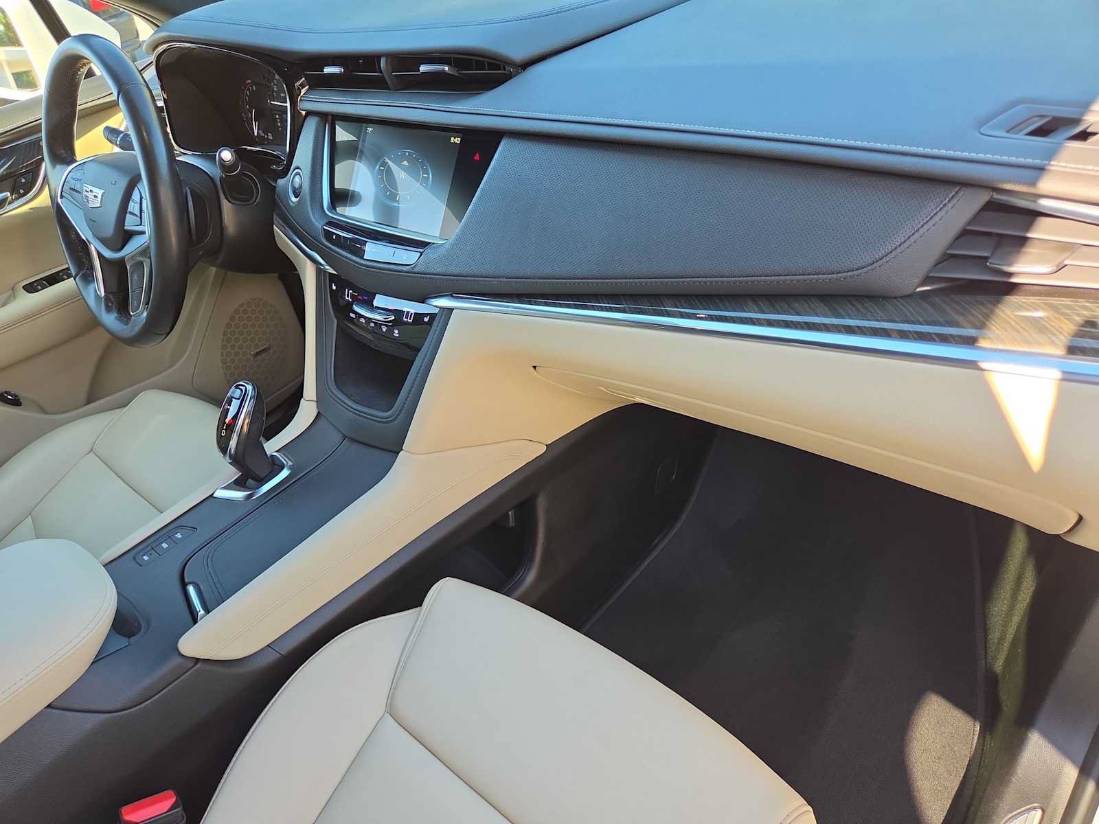 Used 2019 Cadillac XT5 AWD image 30