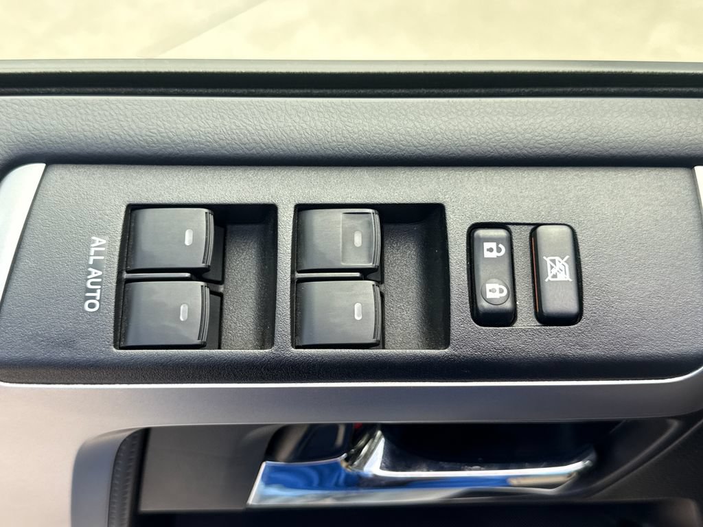 Used 2020 Toyota 4Runner SR5 Premium w/ Moonroof Package AWD/4WD image 14