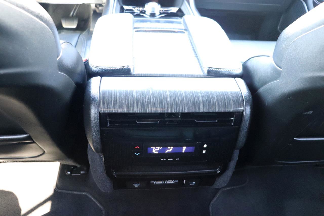 Used 2023 Jeep Wagoneer L Series II image 22