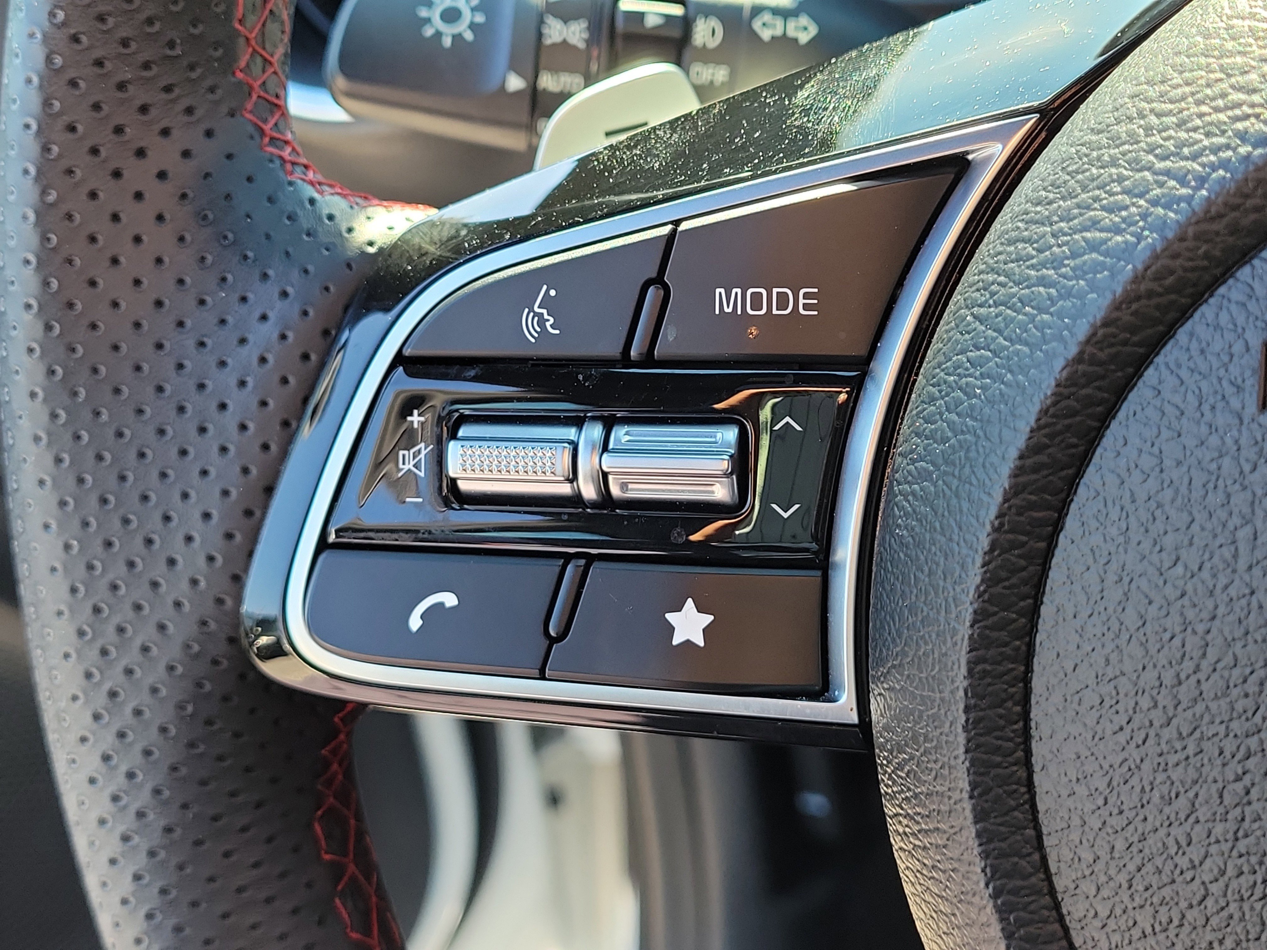 Used 2024 Kia Forte GT w/ Option Group 015 image 18