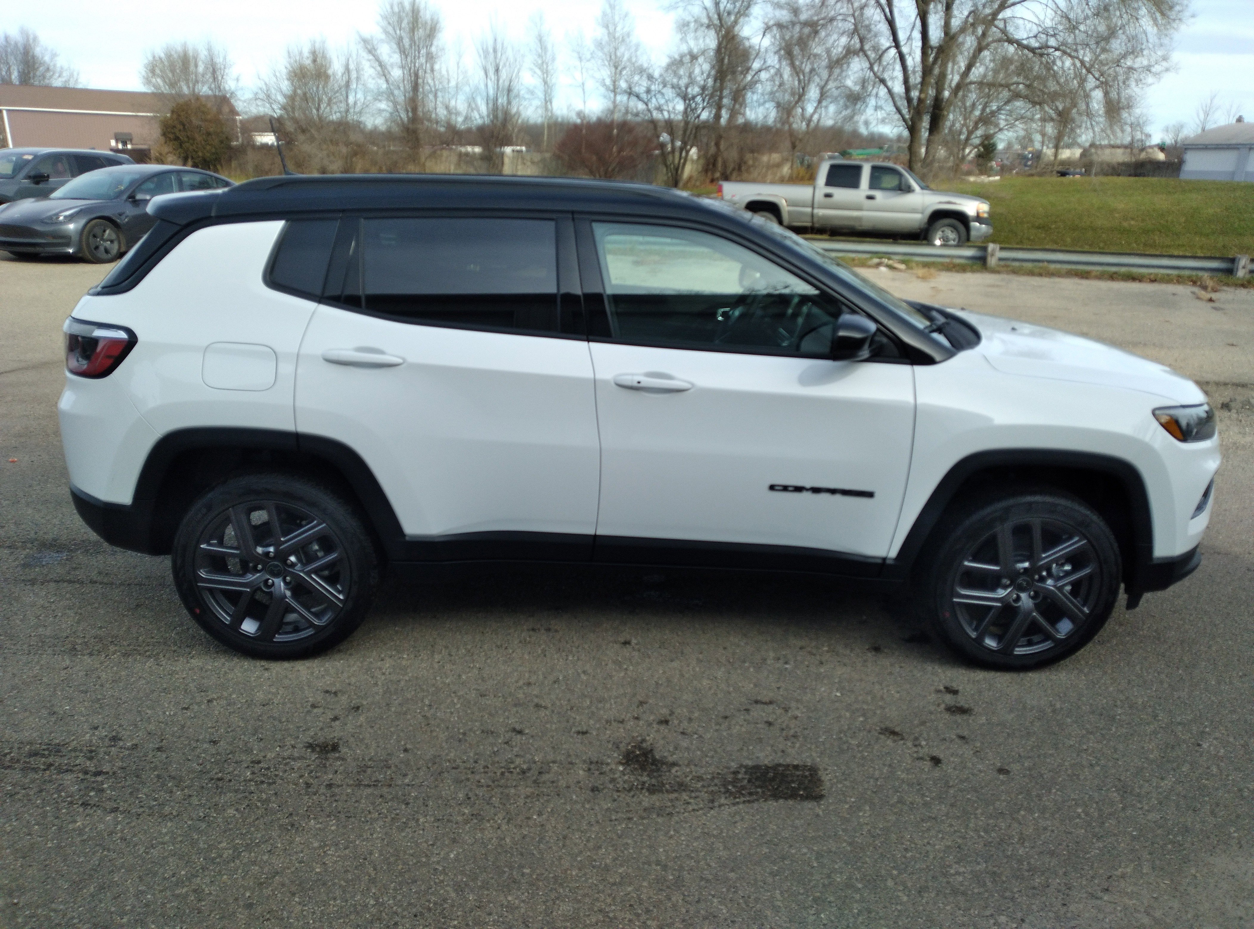 New 2026 Jeep Compass Limited AWD/4WD image 2