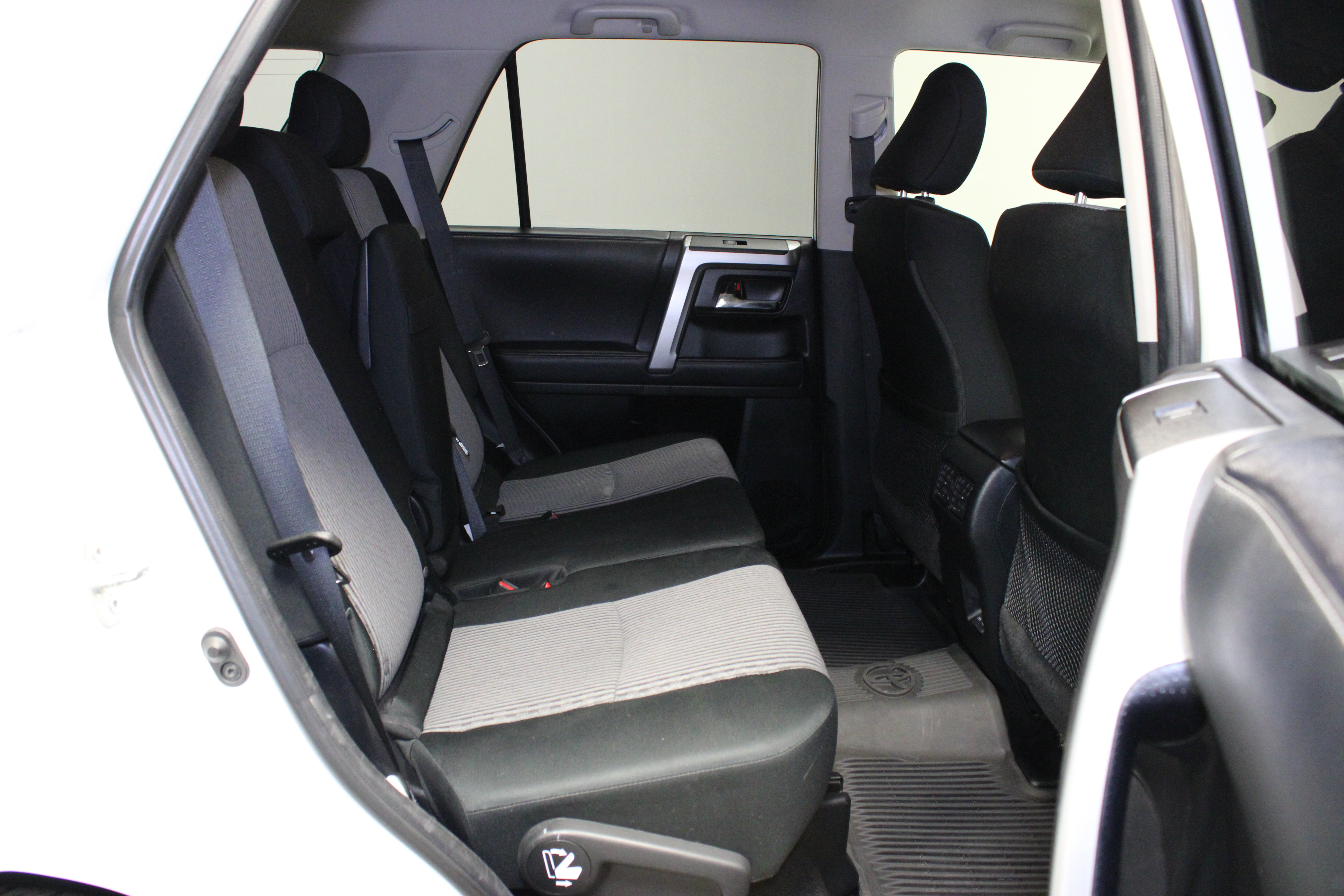 Used 2024 Toyota 4Runner SR5 AWD/4WD image 16