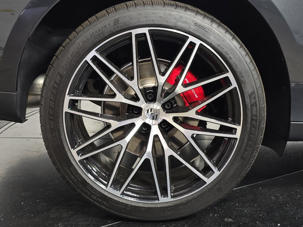 Certified 2026 Porsche Macan S AWD/4WD image 29