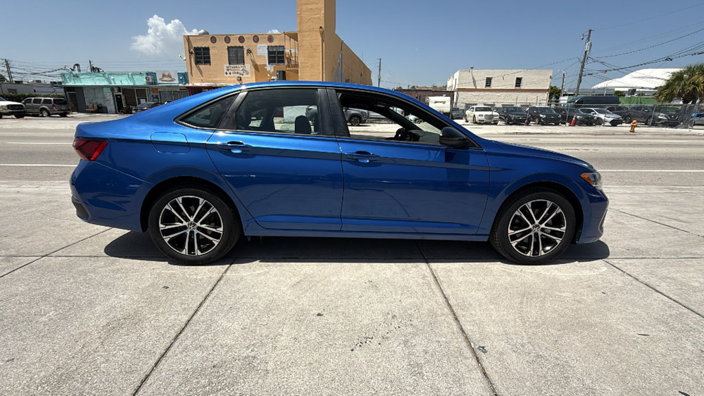 Used 2022 Volkswagen Jetta Sport FWD image 15