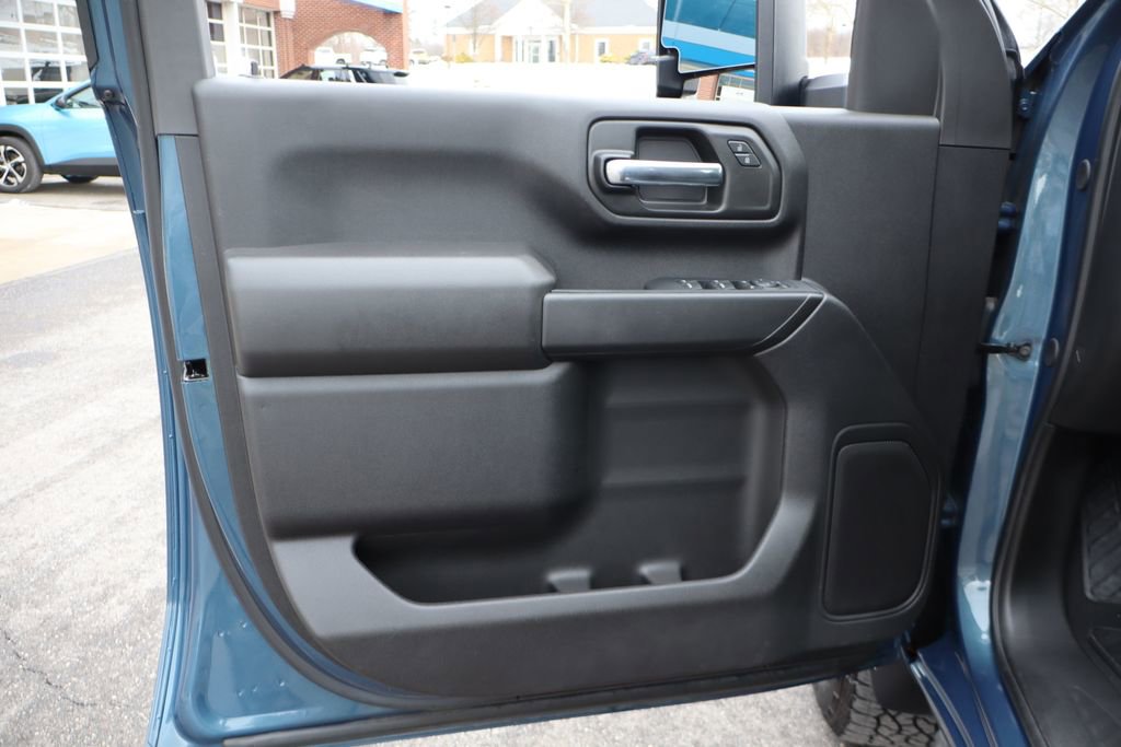 Used 2024 Chevrolet Silverado 2500 Custom w/ Custom Value Package image 12