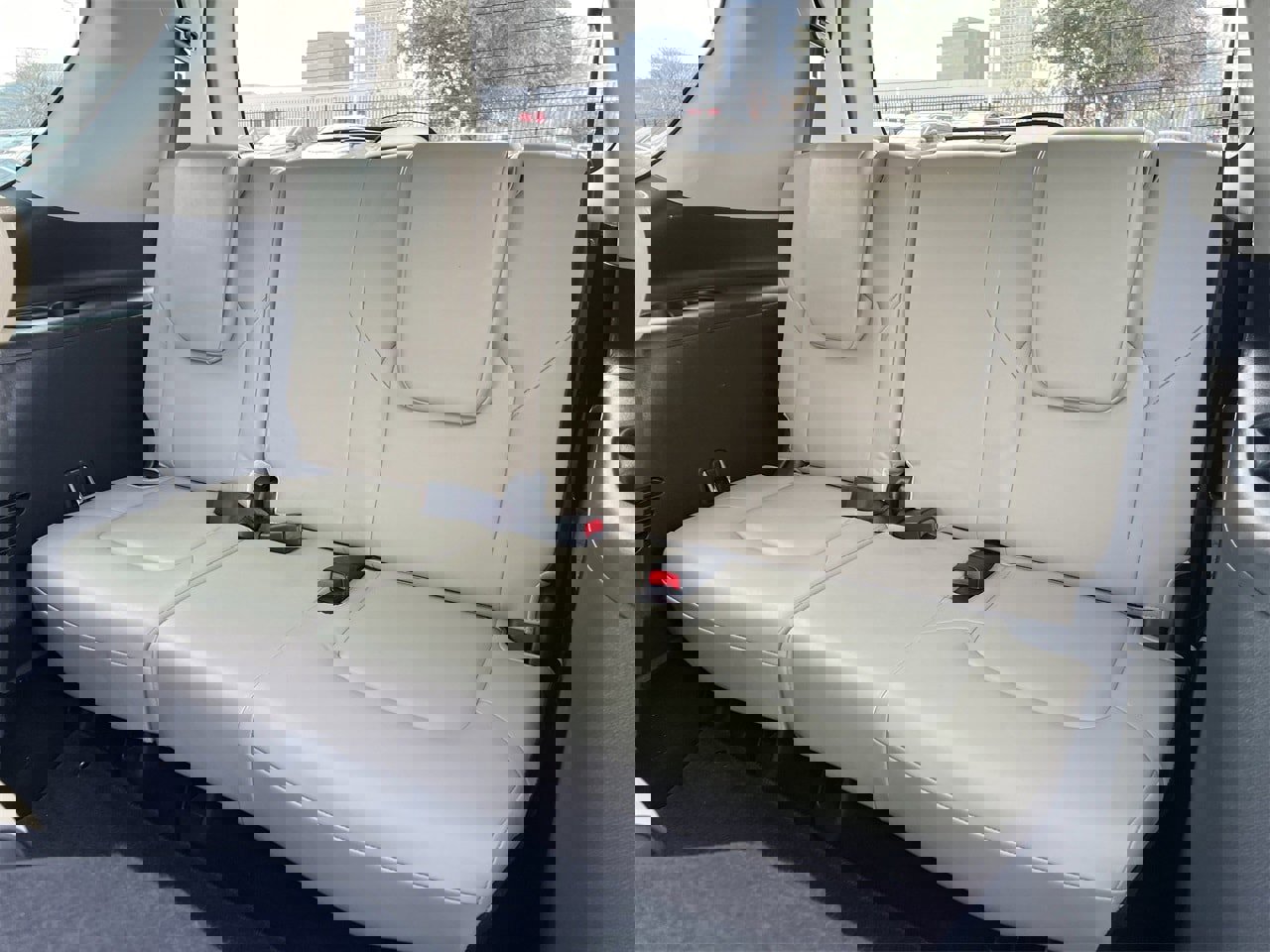 Used 2023 INFINITI QX80 Premium Select w/ All-Season Package image 24