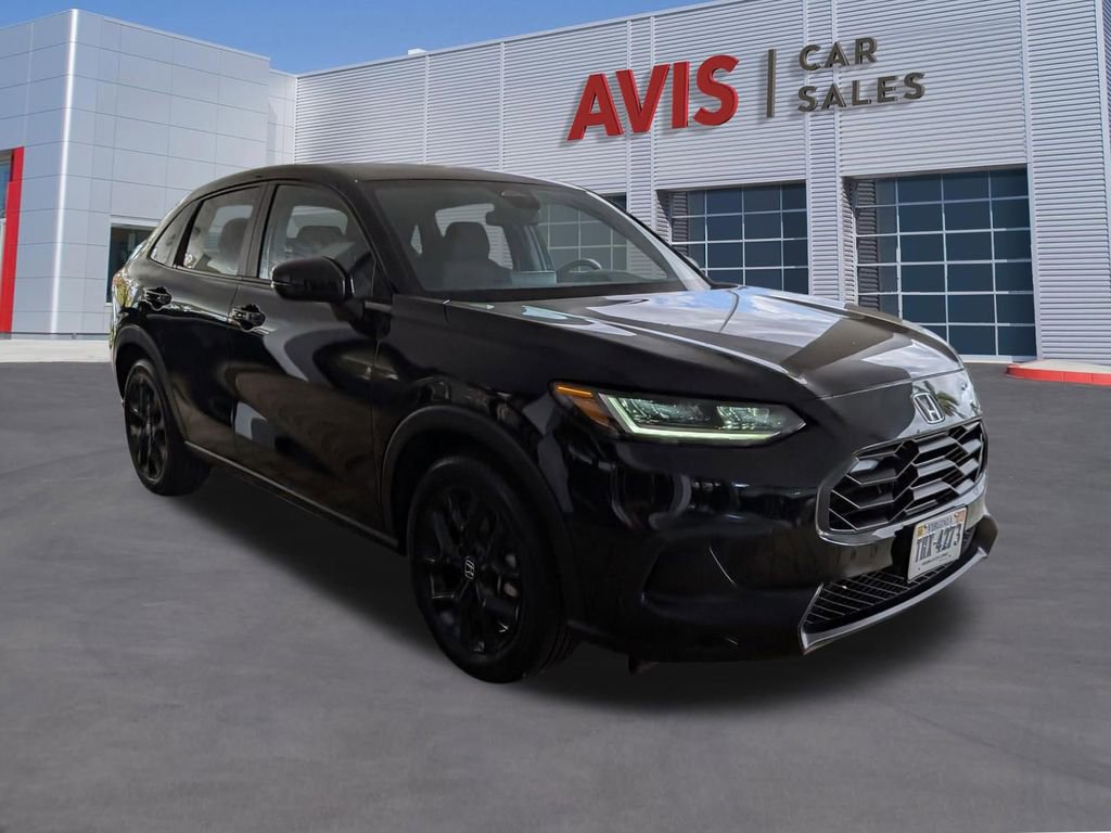 Used 2025 Honda HR-V Sport image 3