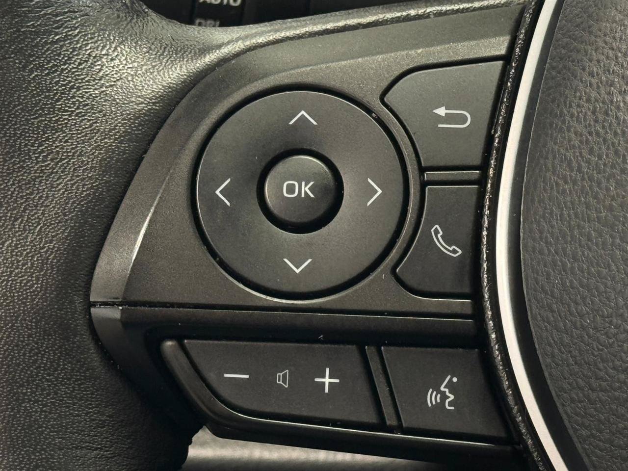 Used 2021 Toyota RAV4 TRD Off-Road w/ TRD Off-Road Weather Package AWD/4WD image 17