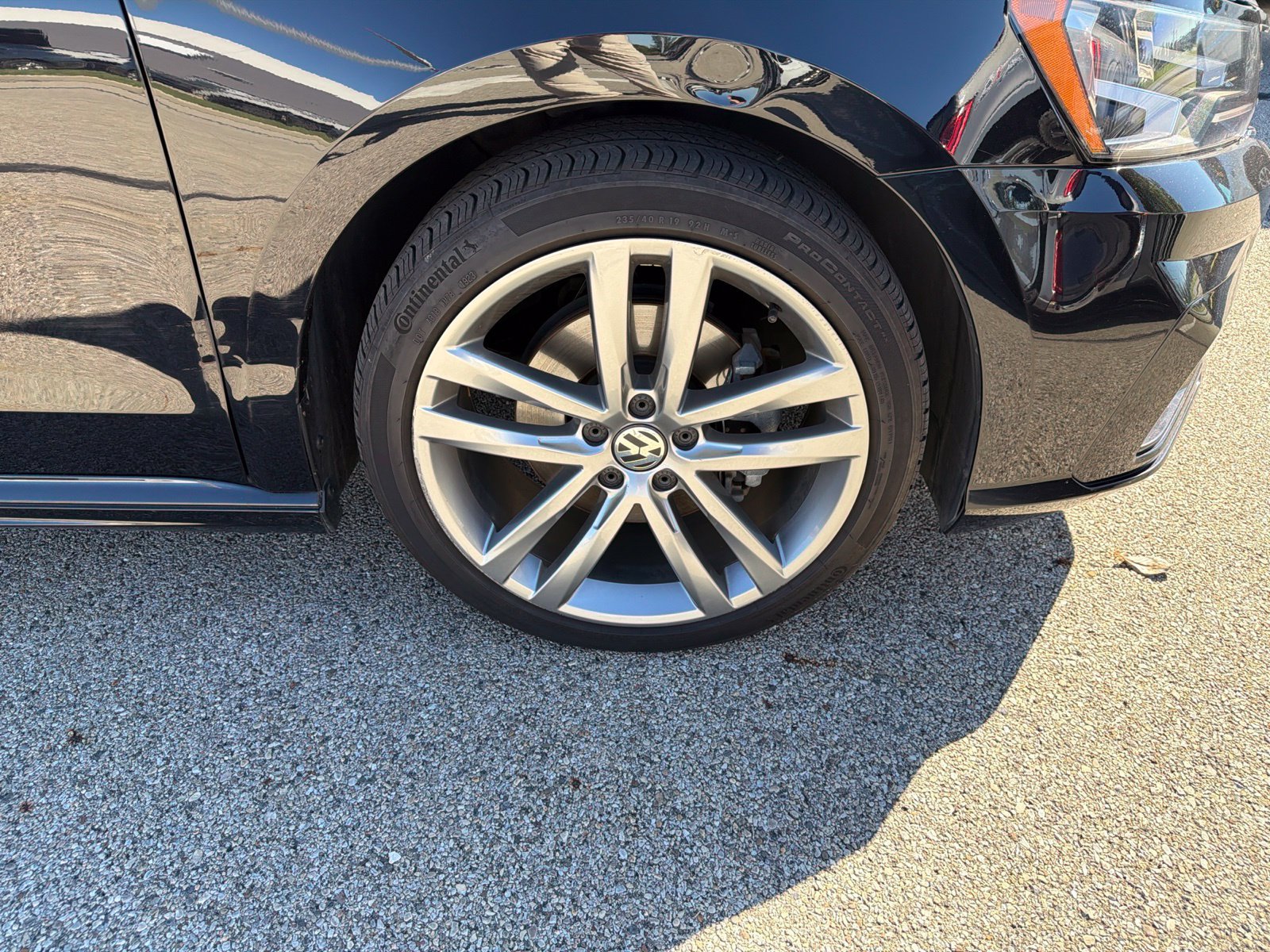 Used 2018 Volkswagen Passat 2.0T R-Line FWD image 15
