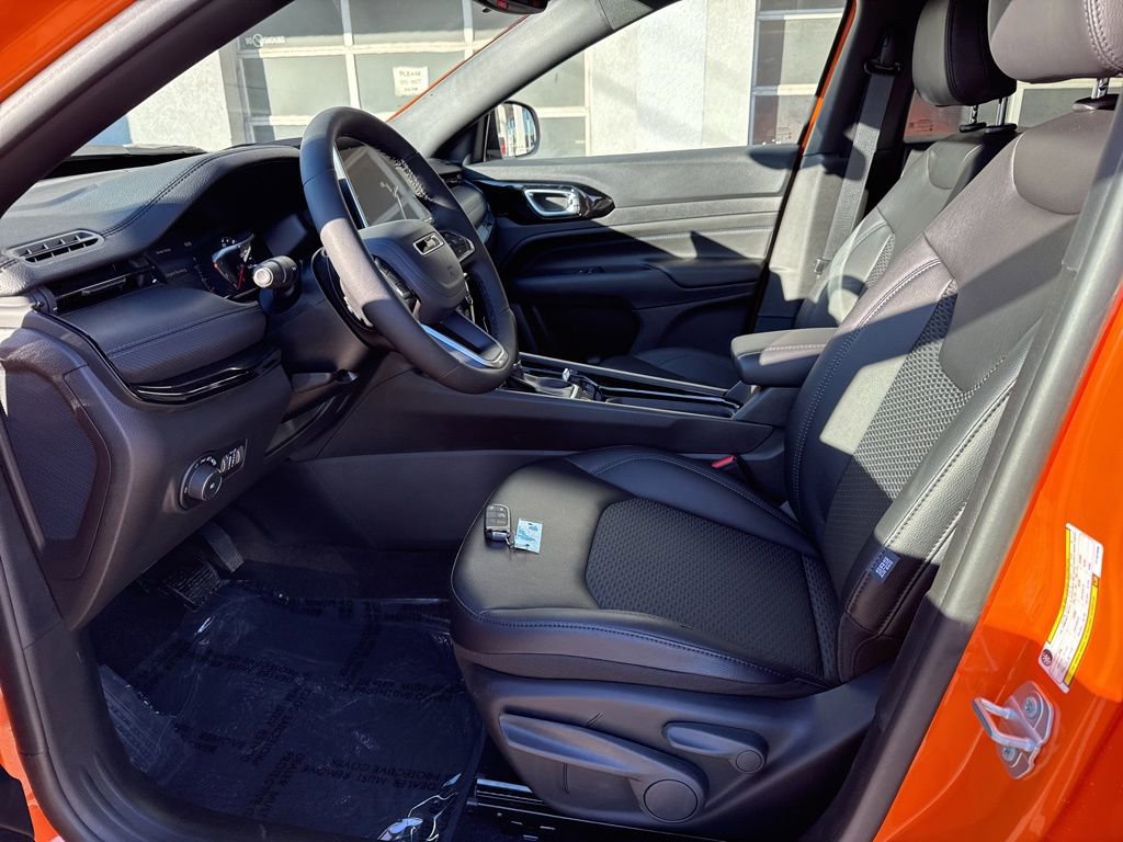 New 2026 Jeep Compass Latitude AWD/4WD image 9