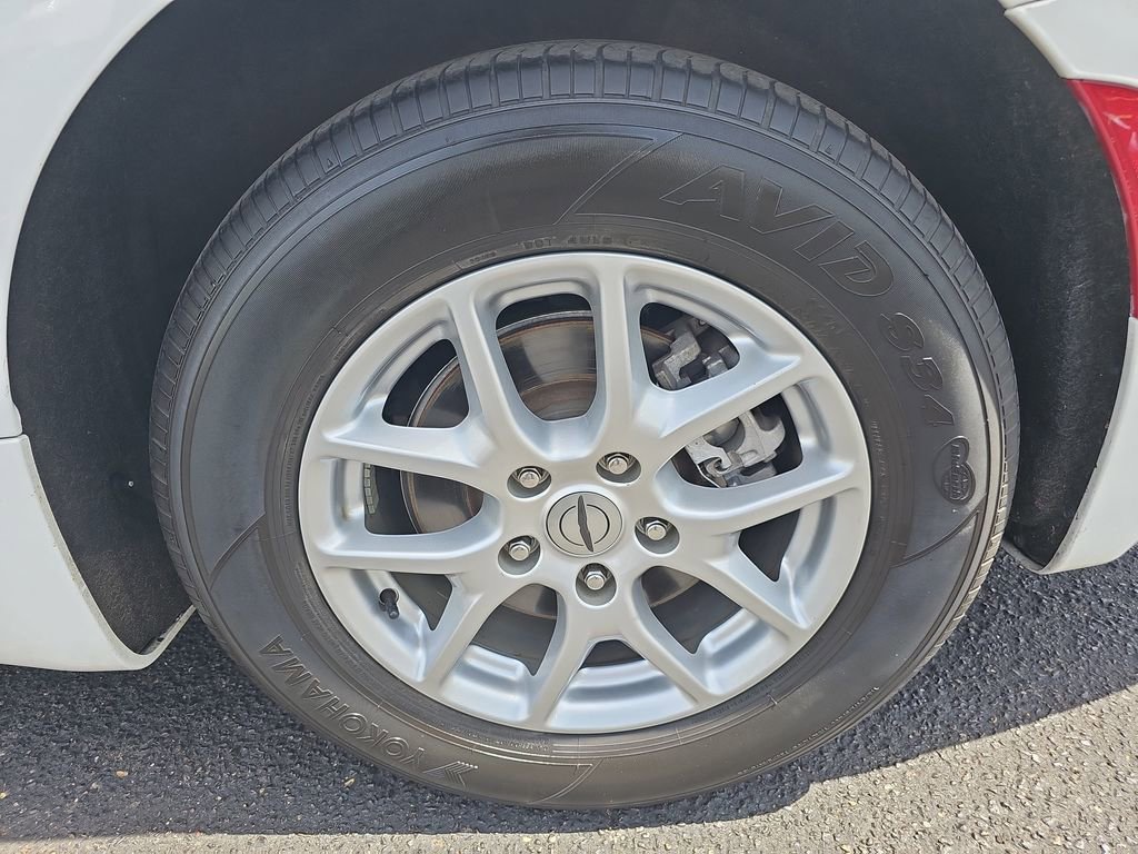 Certified 2022 Chrysler Pacifica Touring-L FWD image 34