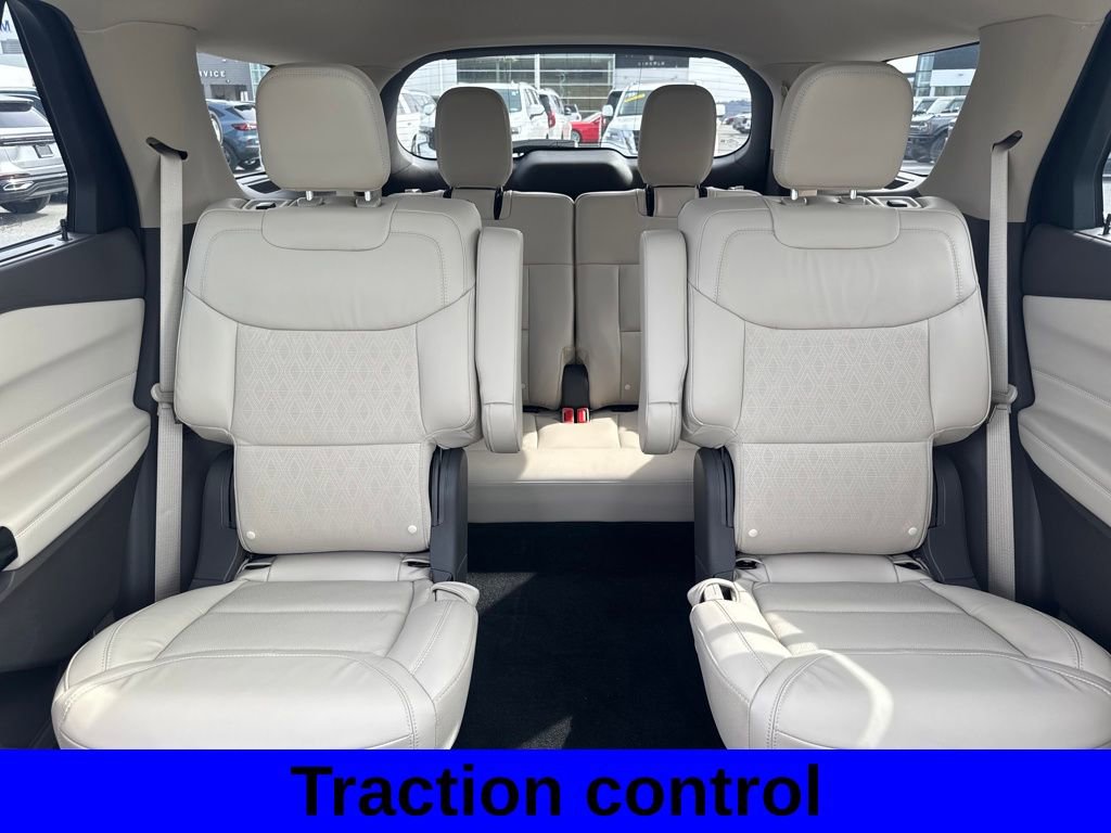 Used 2023 Ford Explorer Platinum w/ Technology Package image 14