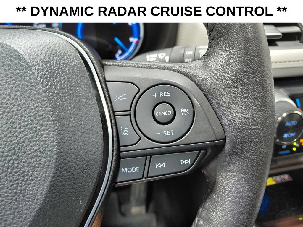 Used 2022 Toyota RAV4 Limited AWD/4WD image 18