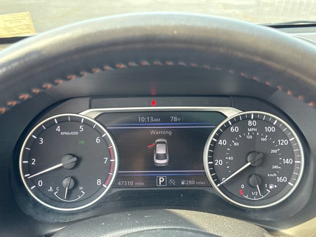 Used 2025 Nissan Sentra SR w/ SR Premium Package FWD image 18