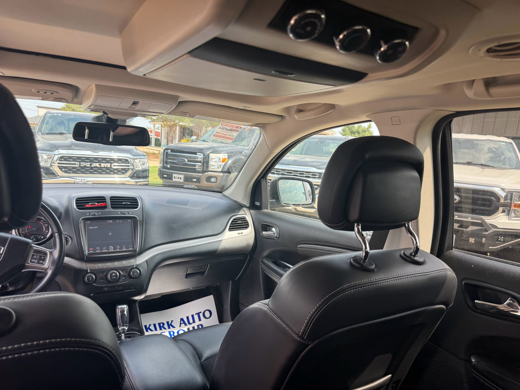 Used 2020 Dodge Journey Crossroad w/ Popular Equipment Group image 12