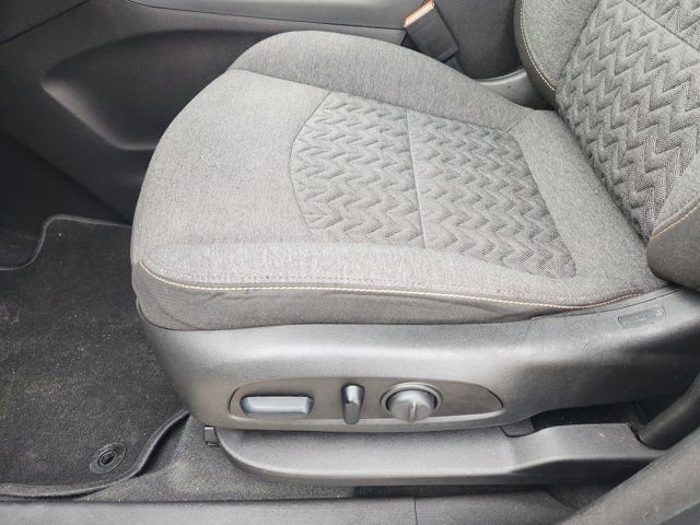 Used 2023 Chevrolet Equinox LT image 25