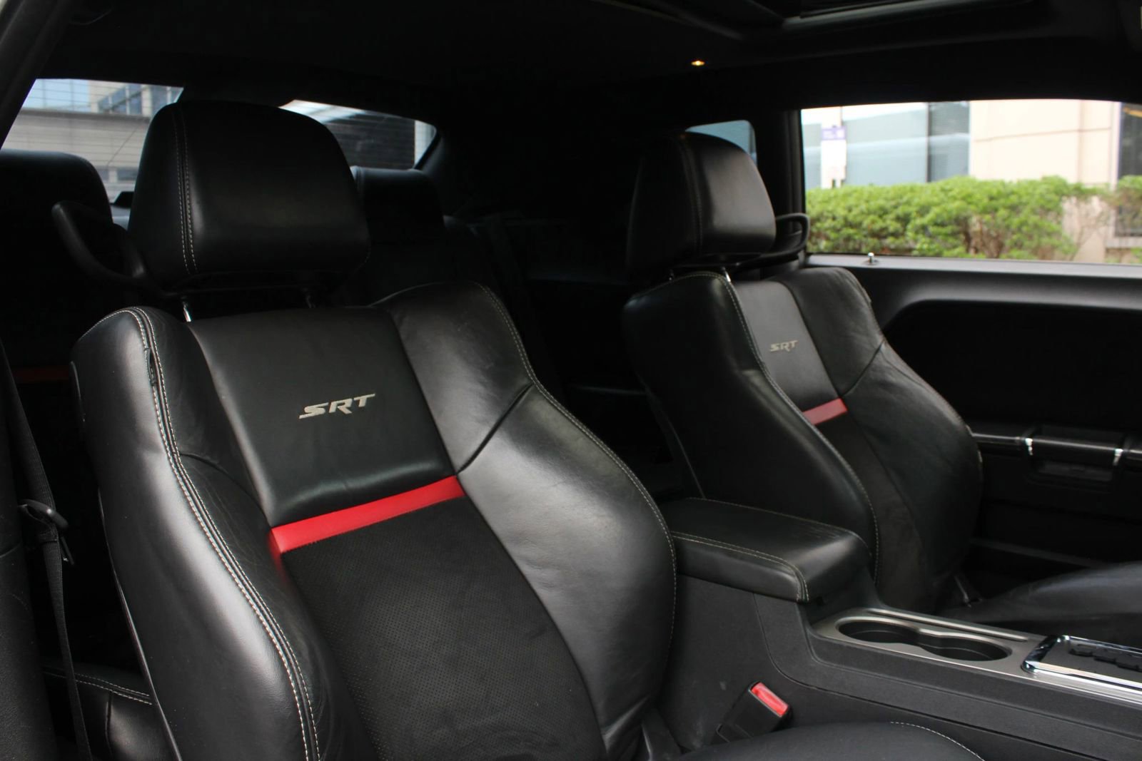 Used 2012 Dodge Challenger SRT8 w/ Premium Sound Group RWD image 17