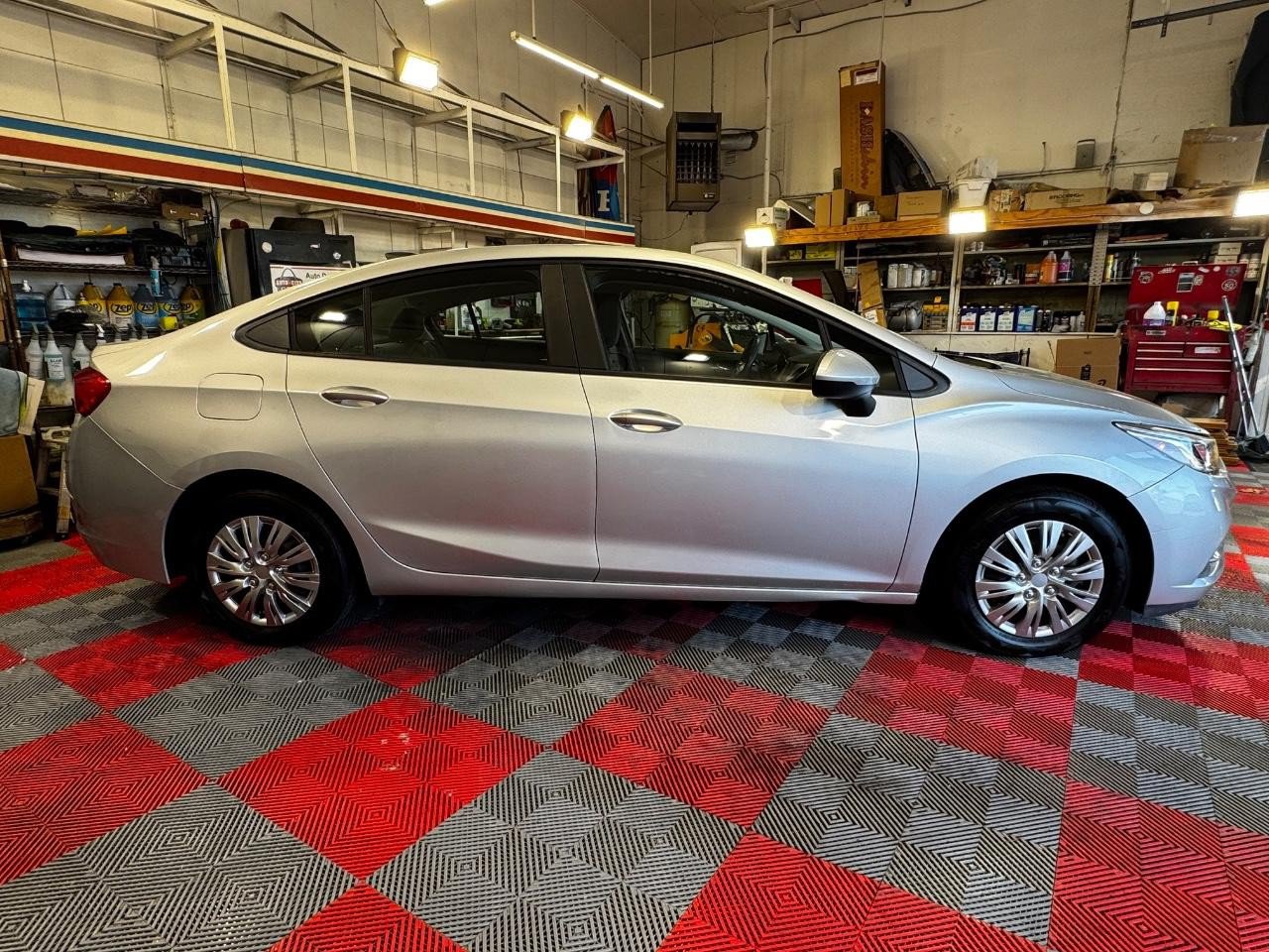 Used 2017 Chevrolet Cruze LS FWD image 8