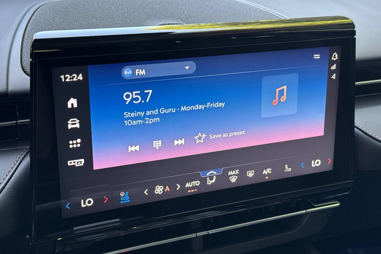 New 2026 Lincoln Nautilus Premier AWD/4WD image 14