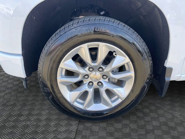 Used 2024 Chevrolet Silverado 1500 Custom image 32