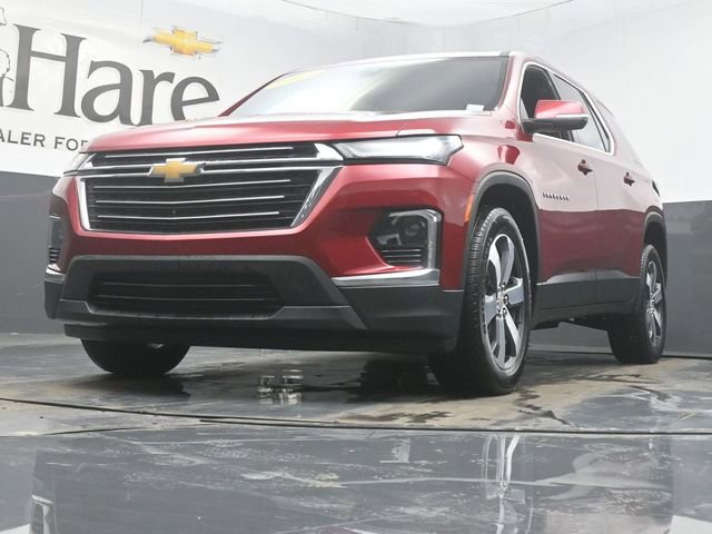 Used 2023 Chevrolet Traverse LT w/ LT Premium Package image 4