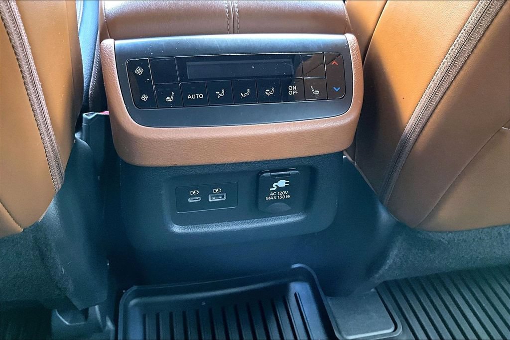 Used 2023 Nissan Pathfinder Platinum AWD/4WD image 34