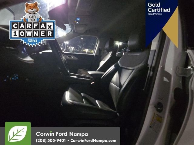 Used 2025 Ford Explorer Active w/ Active Comfort Package image 10