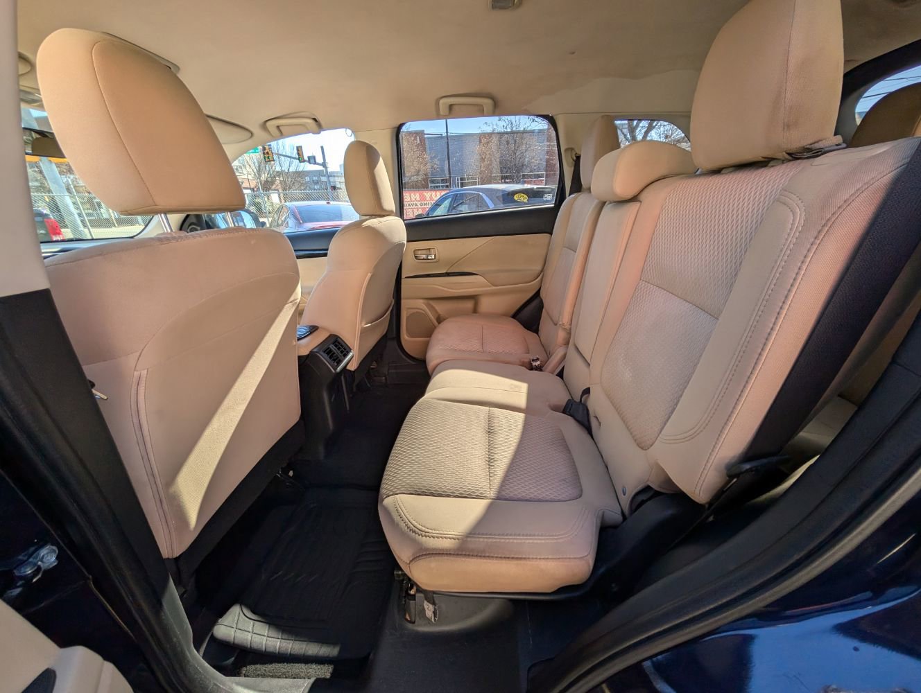 Used 2019 Mitsubishi Outlander ES image 17