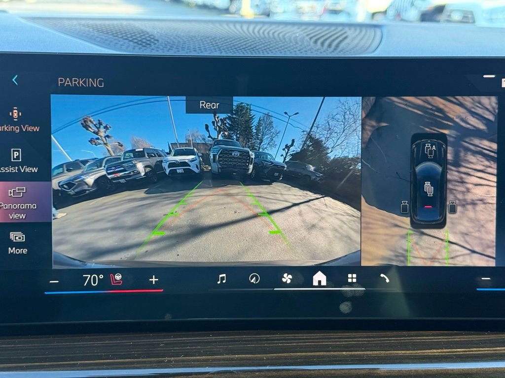 Used 2024 BMW X6 xDrive40i w/ Executive Package image 30