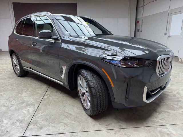 Used 2026 BMW X5 xDrive40i w/ Climate Comfort Package image 7