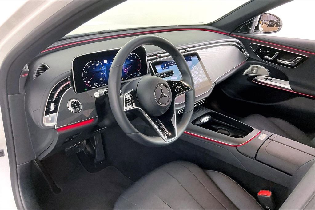 Used 2026 Mercedes-Benz E 350 4MATIC Sedan image 11