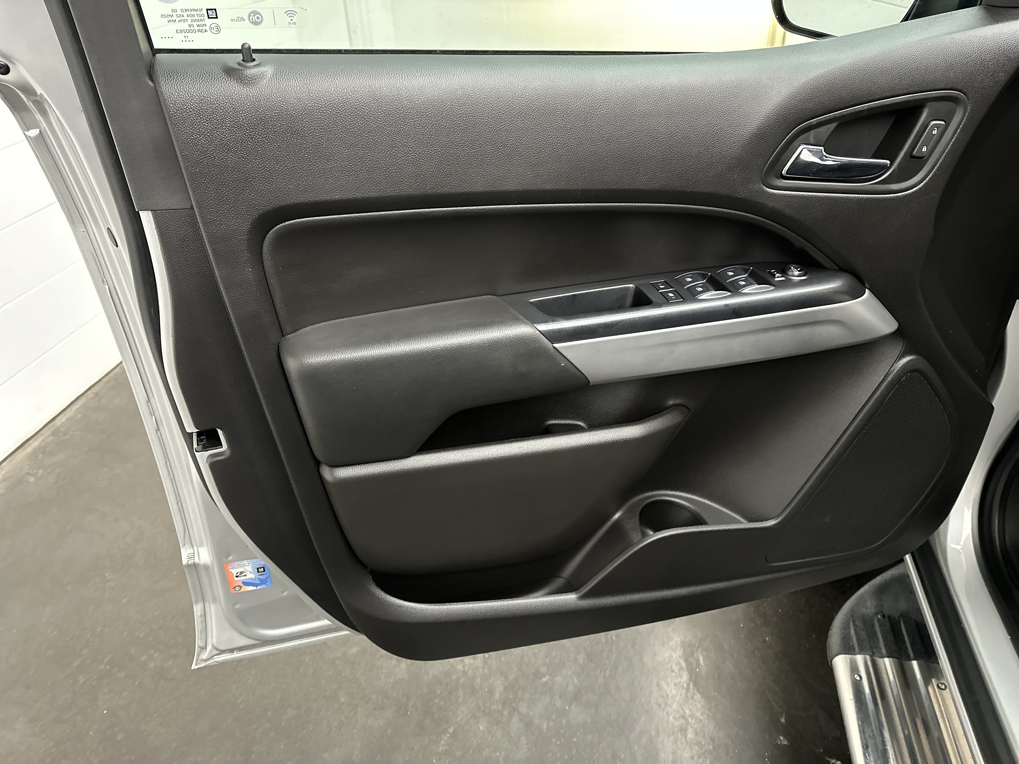 Used 2018 Chevrolet Colorado LT w/ LT Convenience Package AWD/4WD image 20