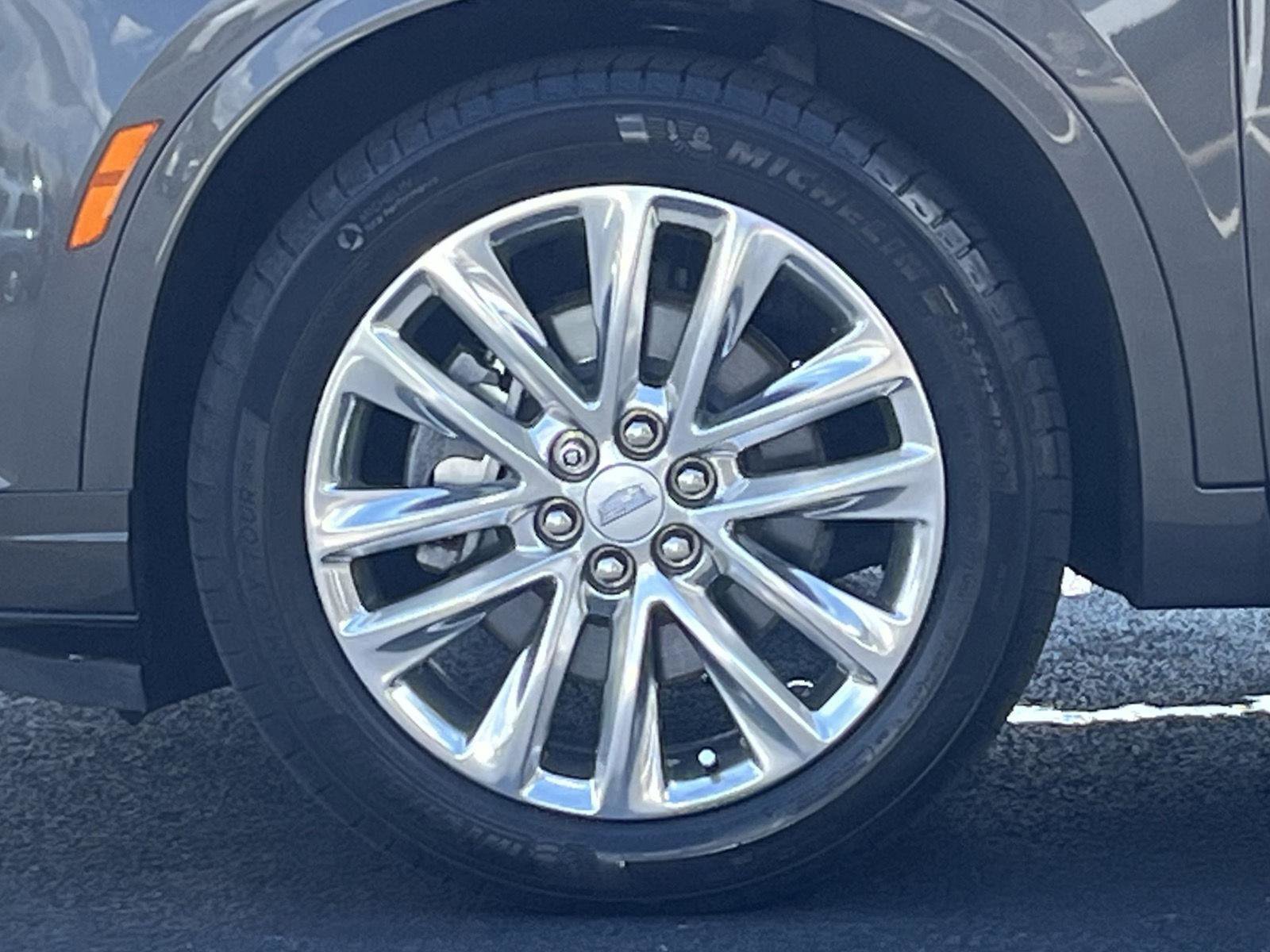 Used 2020 Cadillac XT6 Premium Luxury image 35