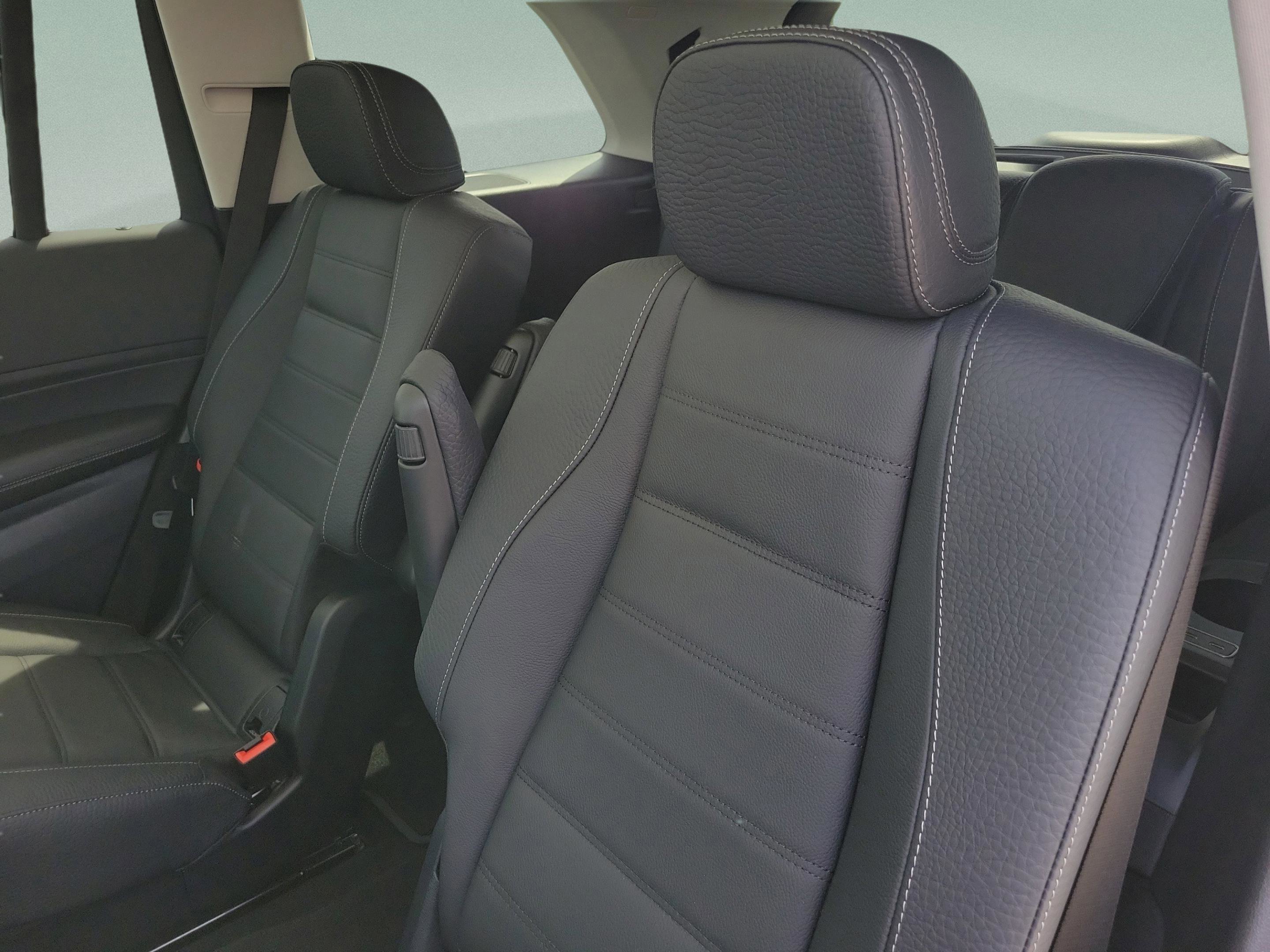 New 2026 Mercedes-Benz GLS 450 4MATIC image 9