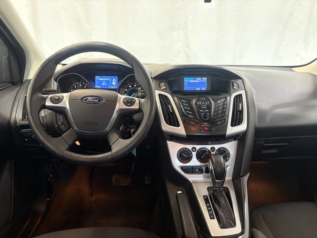 Used 2014 Ford Focus SE w/ SE Winter Package image 13