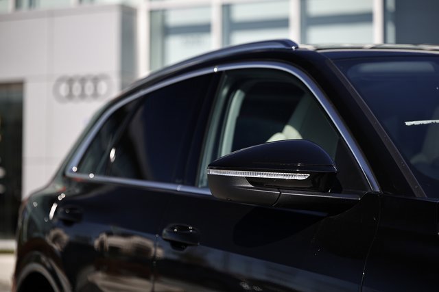 New 2025 Audi Q5 Premium Plus image 3