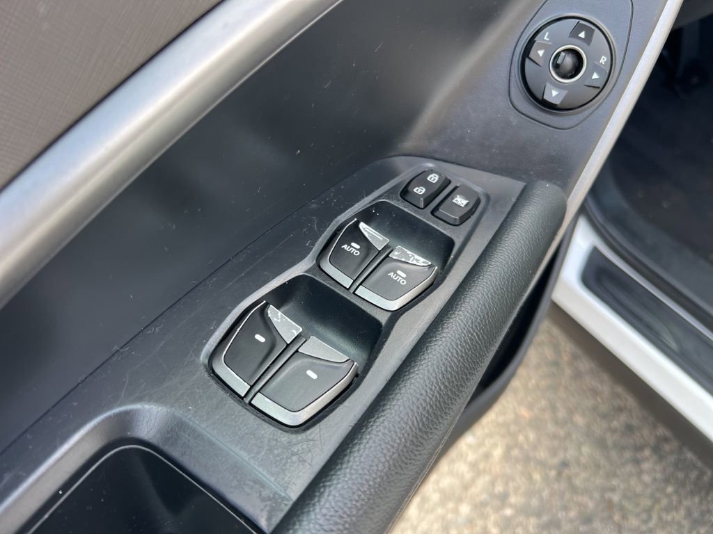 Used 2017 Hyundai Santa Fe Sport image 12